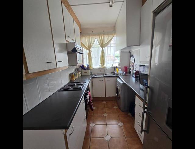 2 BEDROOM APARTMENT FOR SALE IN LYNDHURST